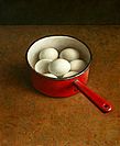 Stilleven met rood steelpannetje, 2006.VERKOCHT